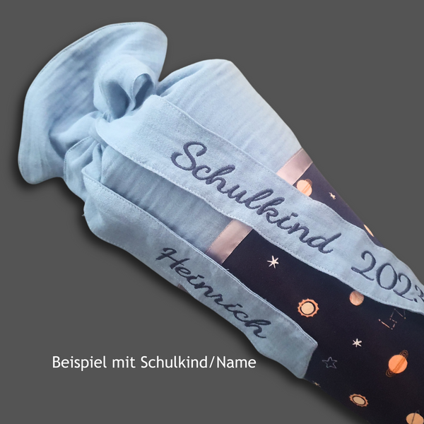 Personalisierte Schultüte - Fußball in blau