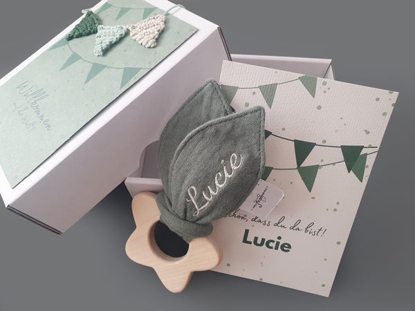 Personalisierte Baby Geschenkbox 4-teilig - Girlande, grün