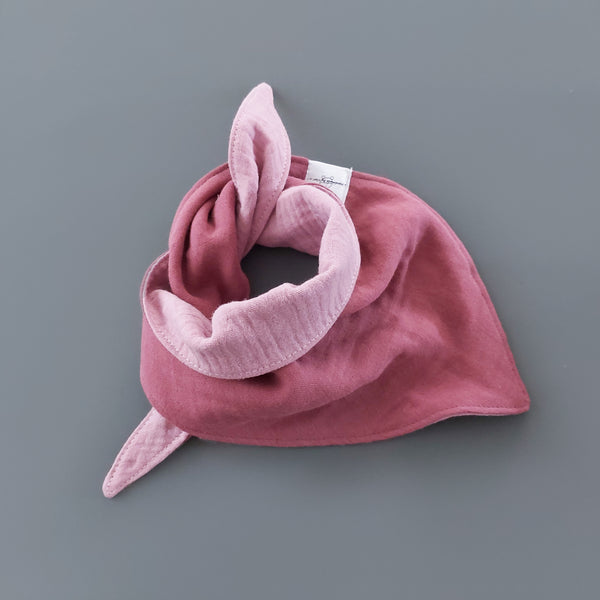 Baby Geschenkset 5-teilig - Halstuch, Greifling mit Knistertuch, Musselintuch, Schnullerkette und Babykarte, altrosa/deco rose