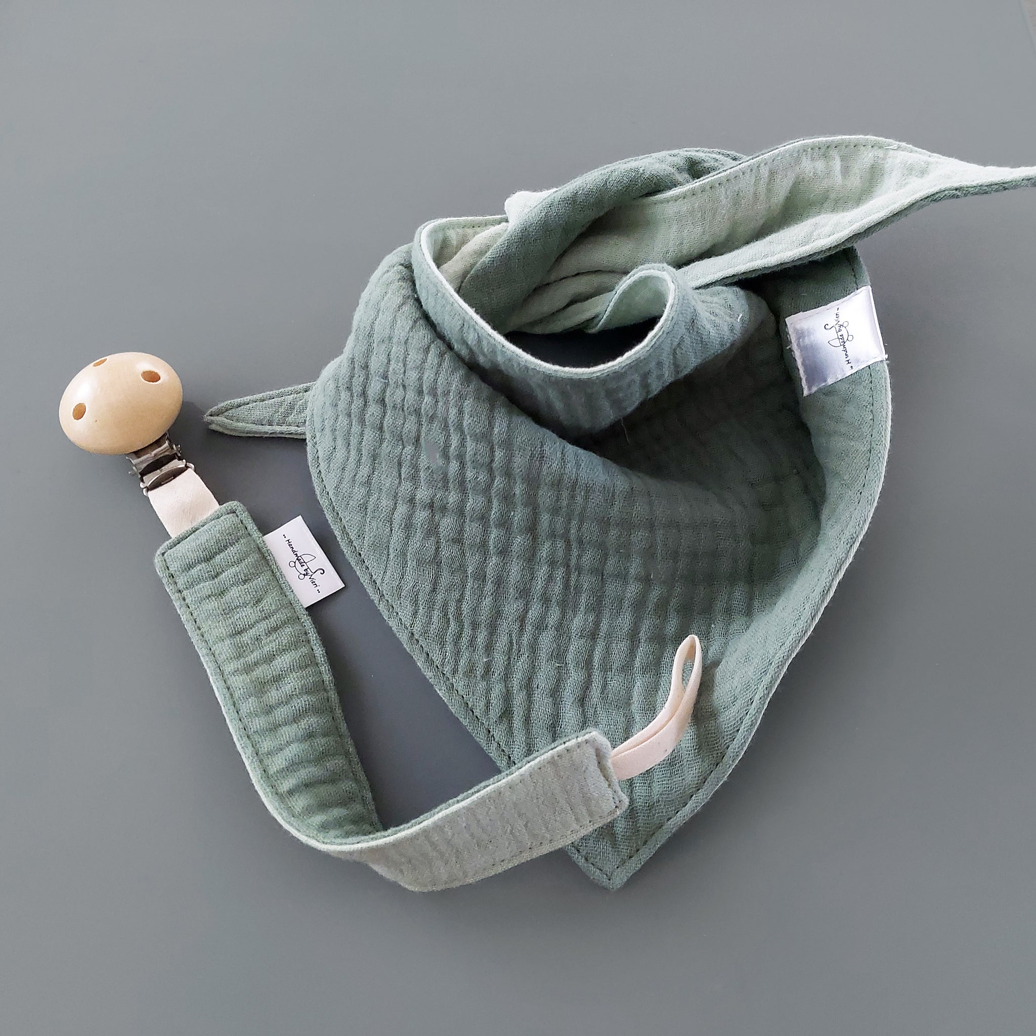 Baby Geschenkset 2-teilig - Halstuch und Schnullerkette in vielen Farben
