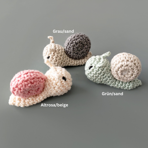 Schnullerkette mit Namen- gehäkelte Schnecke in rosa/beige