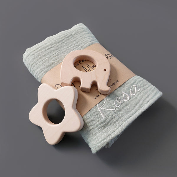 Personalisiertes Musselintuch für Babys mit Greifling - in hellem mint