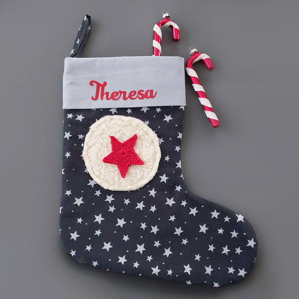 Personalisierter Nikolausstiefel mit Stern für Kinder – Nikolausstrümpfe mit Namen in dunkelgrau
