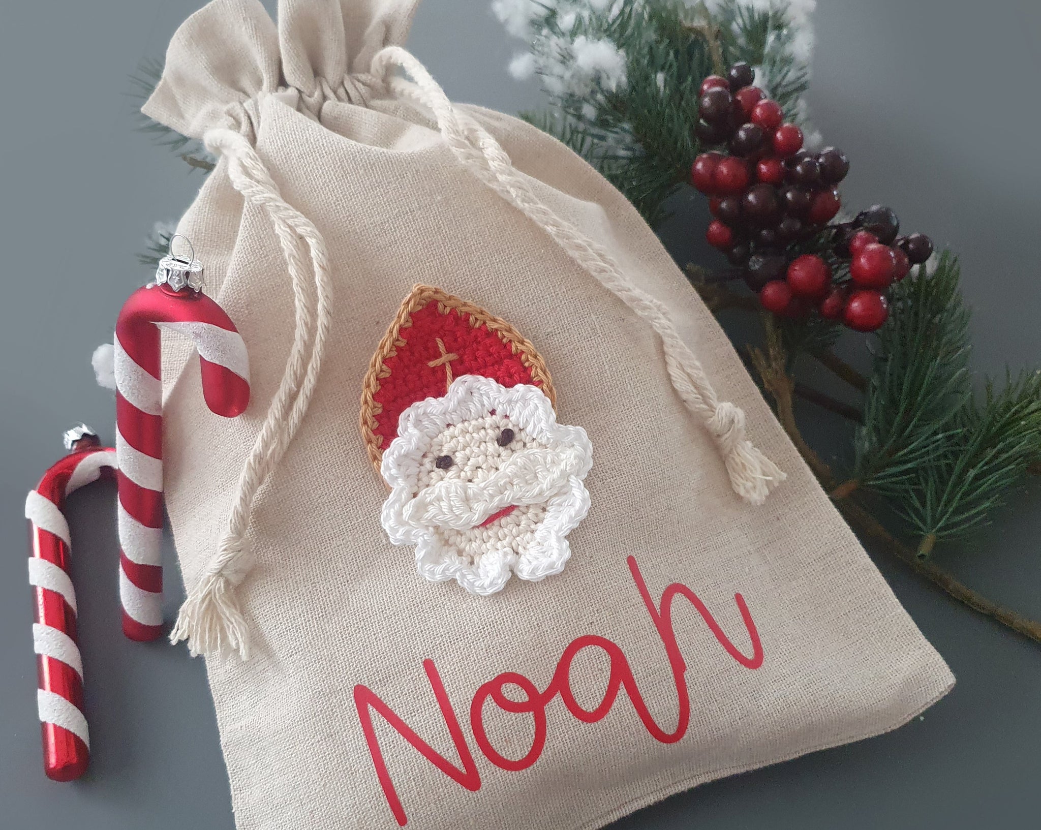 Nikolausbeutel mit Namen - mit roter Schrift in drei Größen