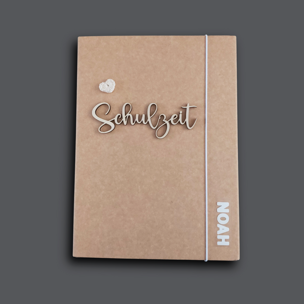 Personalisierte Sammelmappe für Erinnerungen und kreative Werke- Schulzeit, Herz
