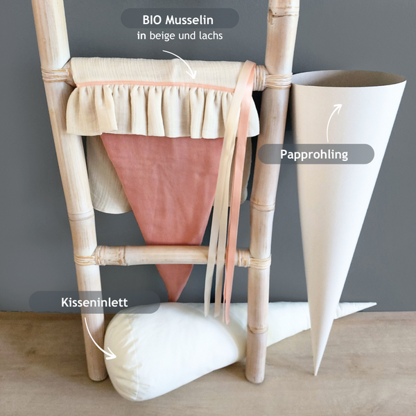 Schultüte mit Rüsche aus Stoff - personalisierte Schultüte in zarten Farben, 70cm