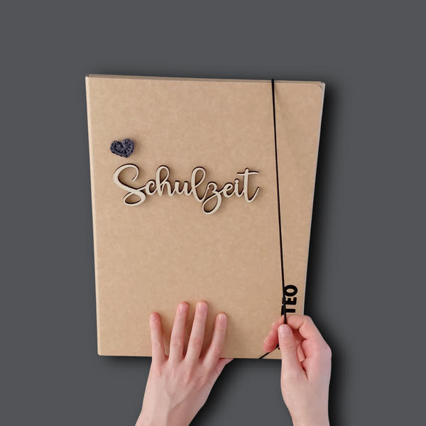 Personalisierte Sammelmappe für Erinnerungen und kreative Werke- Schulzeit, Herz