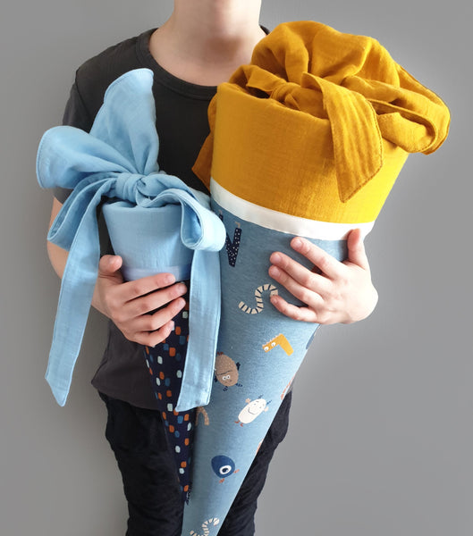 Kleine personalisierte Geschwistertüte - Konfetti in blau