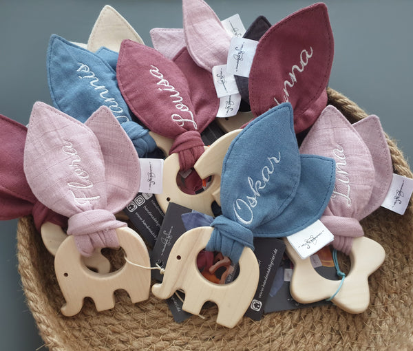 Babyspielzeug, Personalisierte Knisterohren mit Greifling - rabbit (dunkelgrau)
