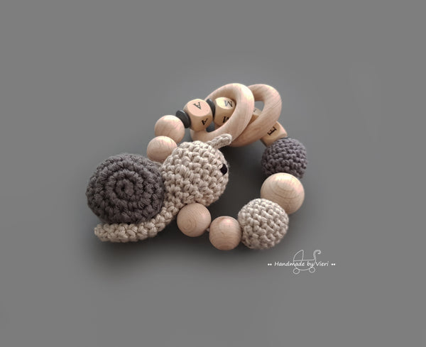 Greifling mit Name - Schnecke , grau/sand