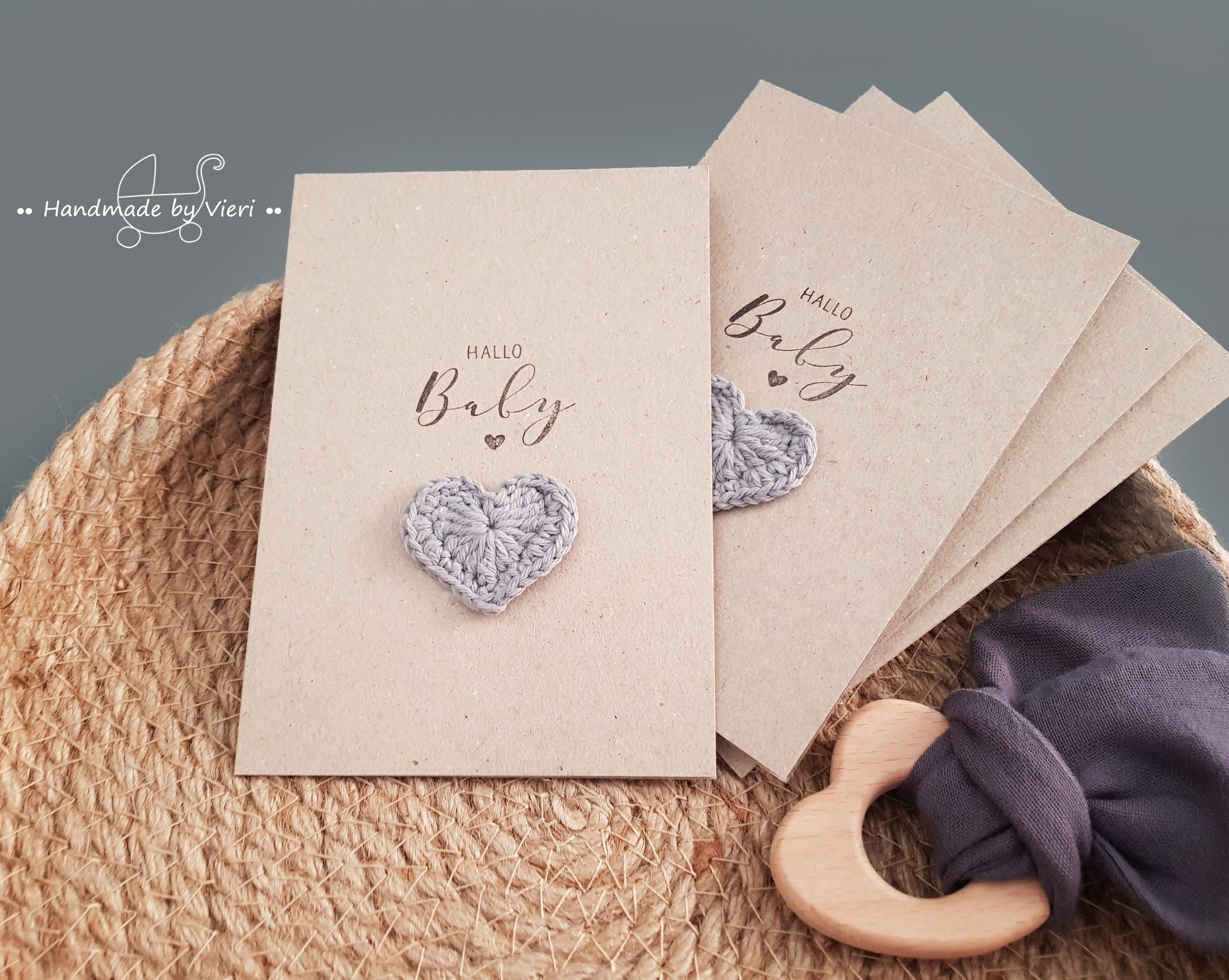 Handgemachte Geburtskarte - Hallo Baby, grau - handmadebyvieri