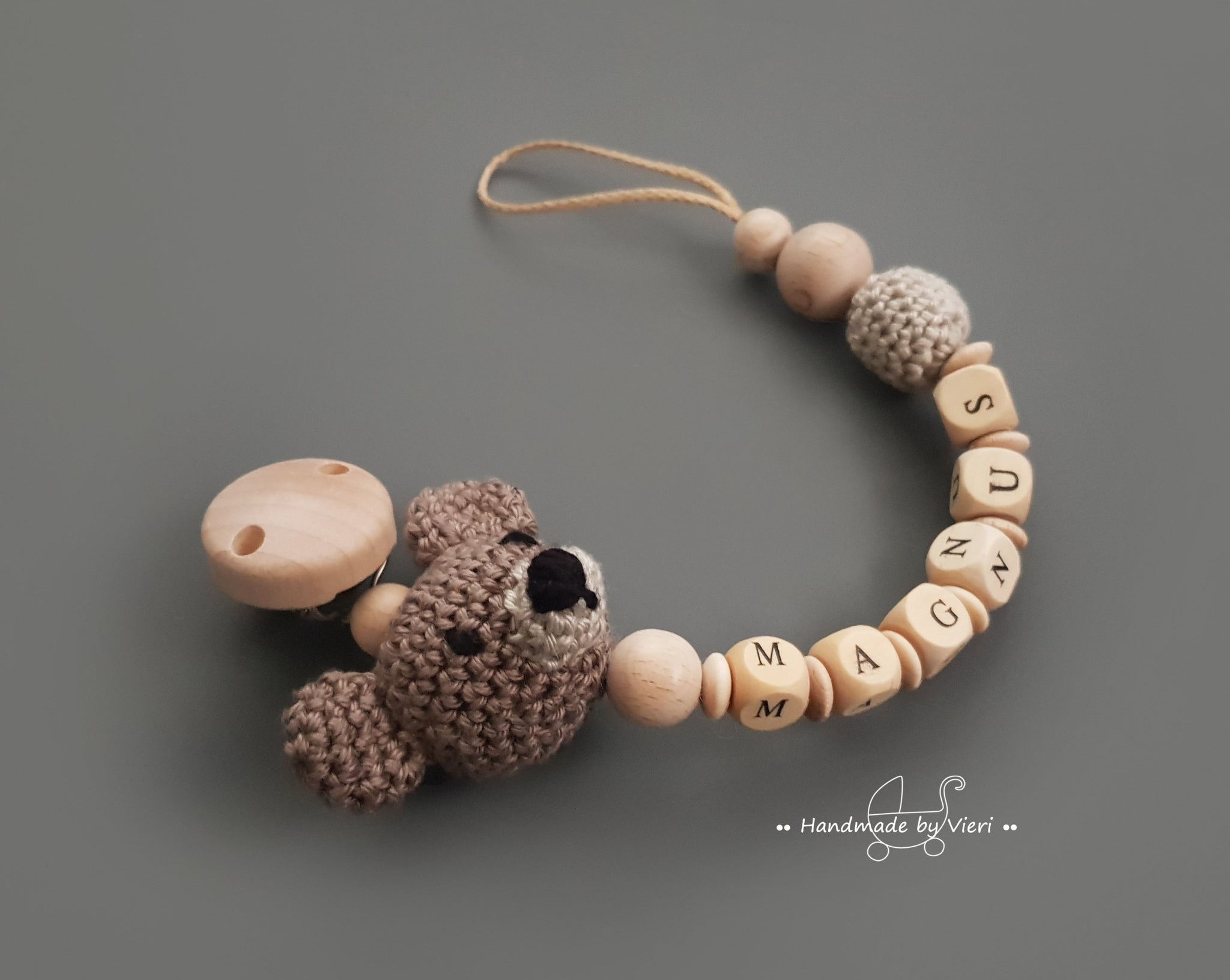 Schnullerkette mit Namen- gehäkeltes Bärchen, braun