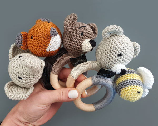 Babyrassel Elefant