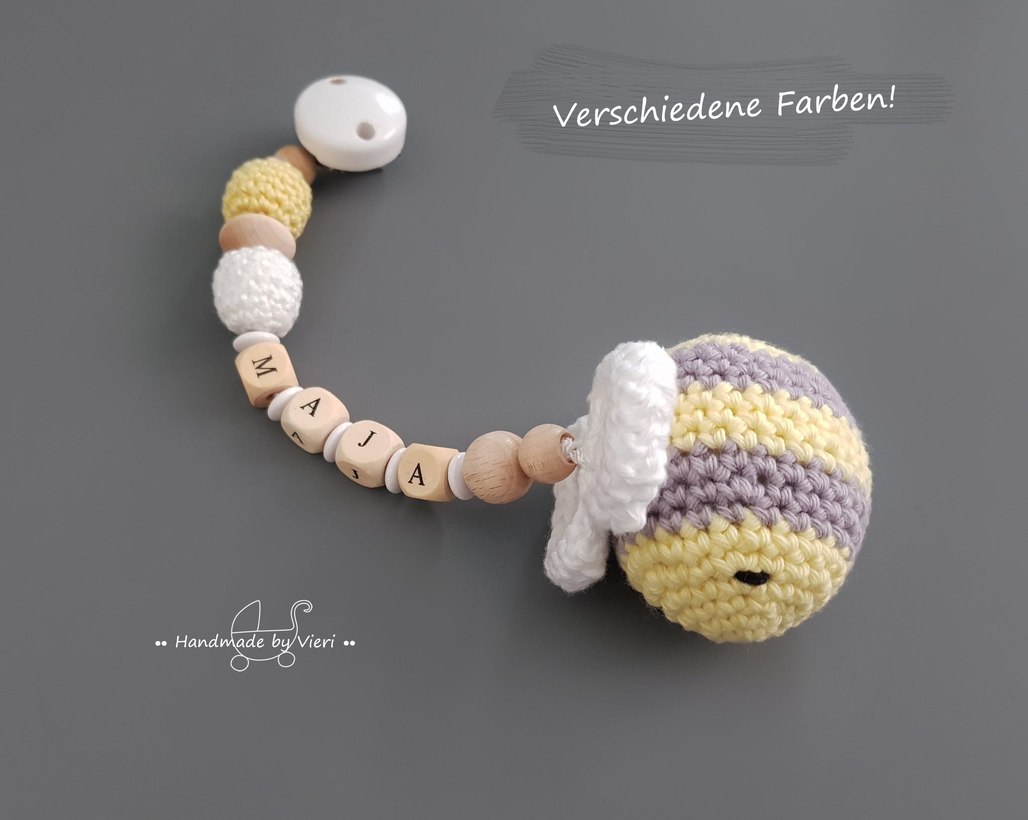 Anhänger mit Name - Biene mit integrierter Rassel - handmadebyvieri
