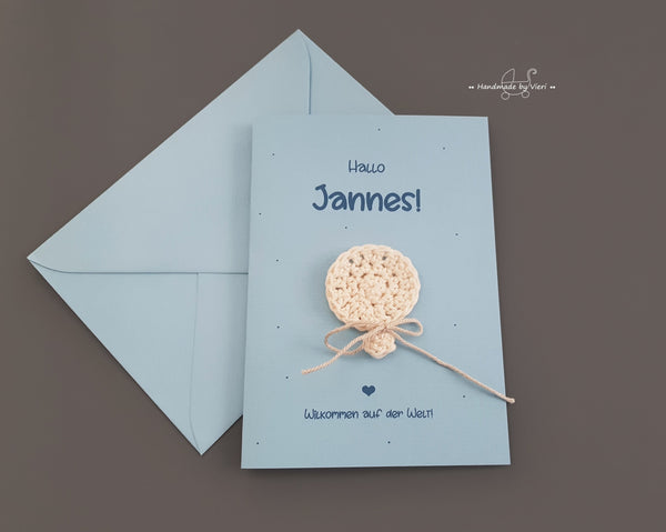 Personalisierte Geburtskarte - Luftballon in blau/beige