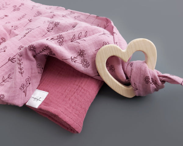 Personalisierte Musselin Schmusetücher mit Blümchen - 2er-Set Bio altrosa/bordeaux