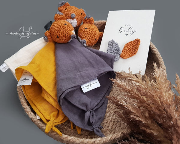 Personalisiertes Schmusetuch aus Bio Musselin - Fuchs in rost und beige