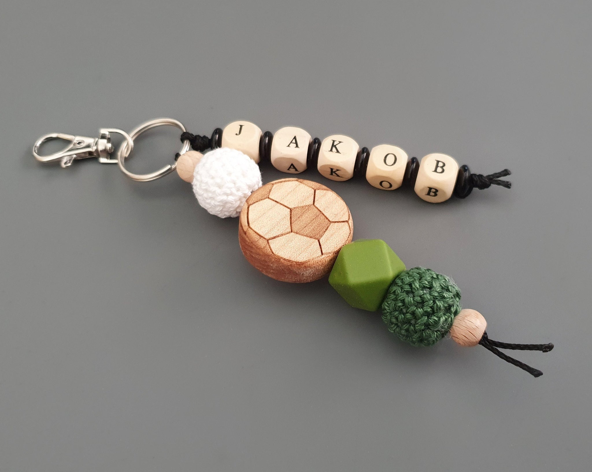 Personalisierter Schlüsselanhänger - Fußball, groß – handmadebyvieri