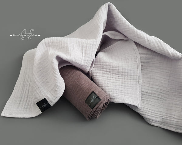 Personalisiertes Musselintuch Baby Spucktuch - Schmusetücher in grau, Geschenk zur Geburt - handmadebyvieri
