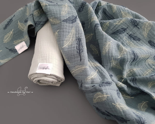 2er Pack Musselin mit Holzfigur mit/ohne Namen - aqua grün/ türkis Federn - handmadebyvieri