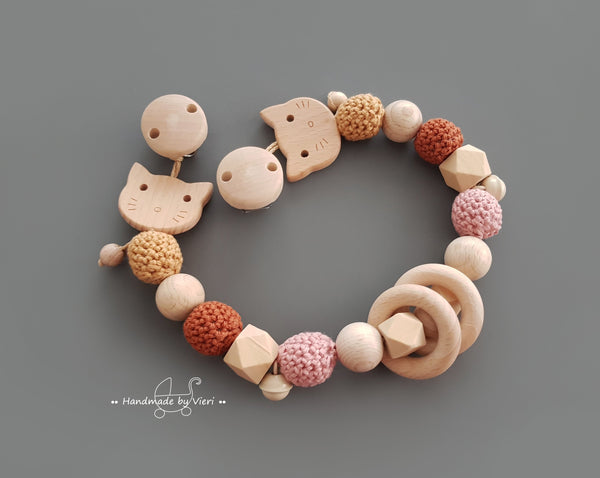 Kinderwagenkette mit/ohne Namen- Kätzchen, Holzringe, altrosa/senf