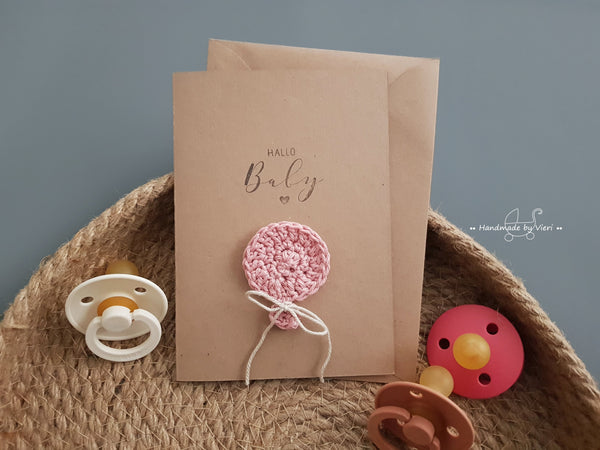 Handgemachte Geburtskarte in Kraftpapier - Hallo Baby, Luftballon