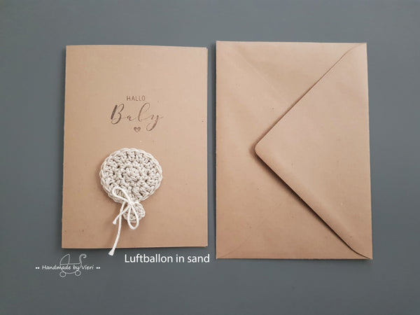 Handgemachte Geburtskarte in Kraftpapier - Hallo Baby, Luftballon