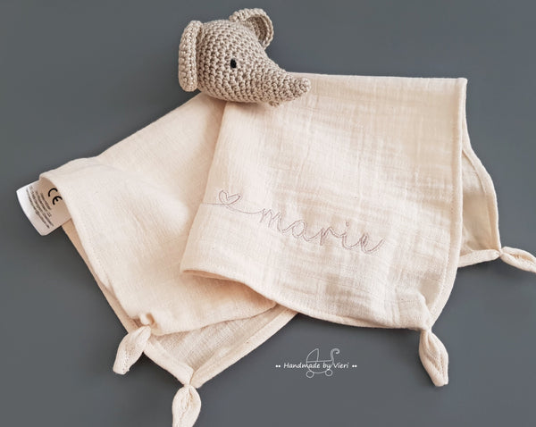 Personalisiertes Schmusetuch aus Bio Musselin - Elefant in sand und beige