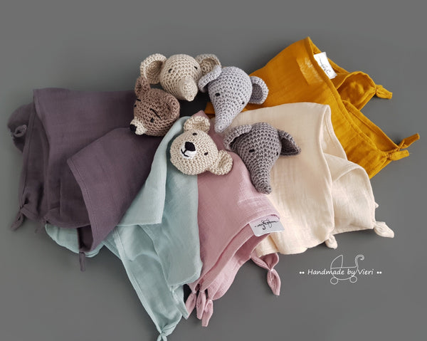 Personalisiertes Schmusetuch aus Bio Musselin - Fuchs in rost und beige